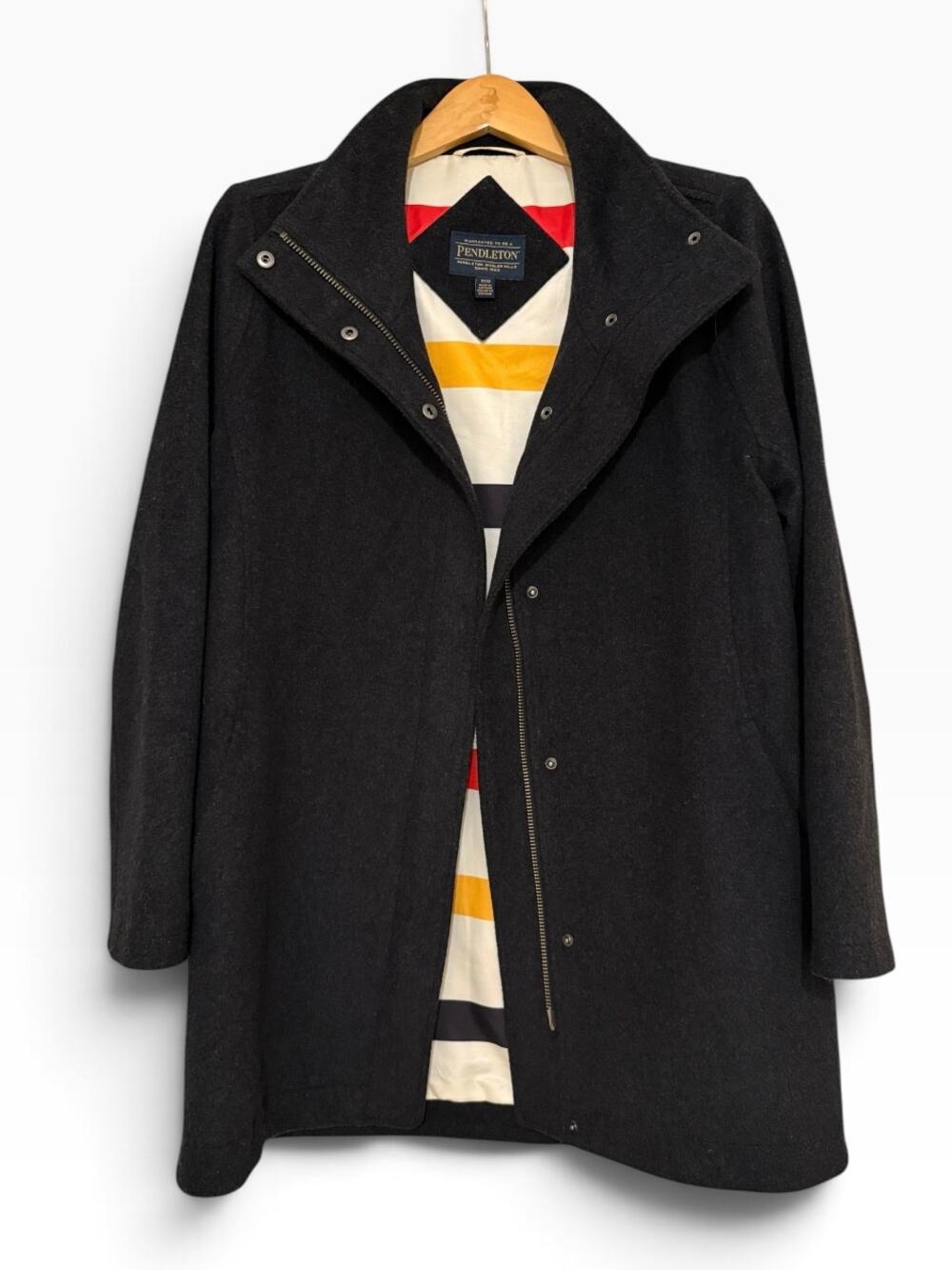 Pendleton Women's M Black Wool Blend Coat Striped Lining Zip Front Long Jacket
